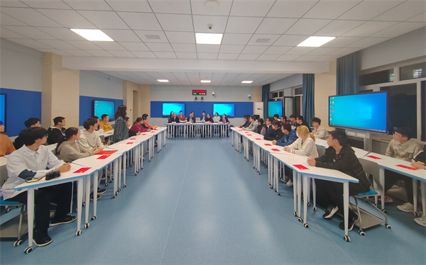 中国科学院院士何满潮出席力学与建筑工程学院工程力学2021-2班主题班会